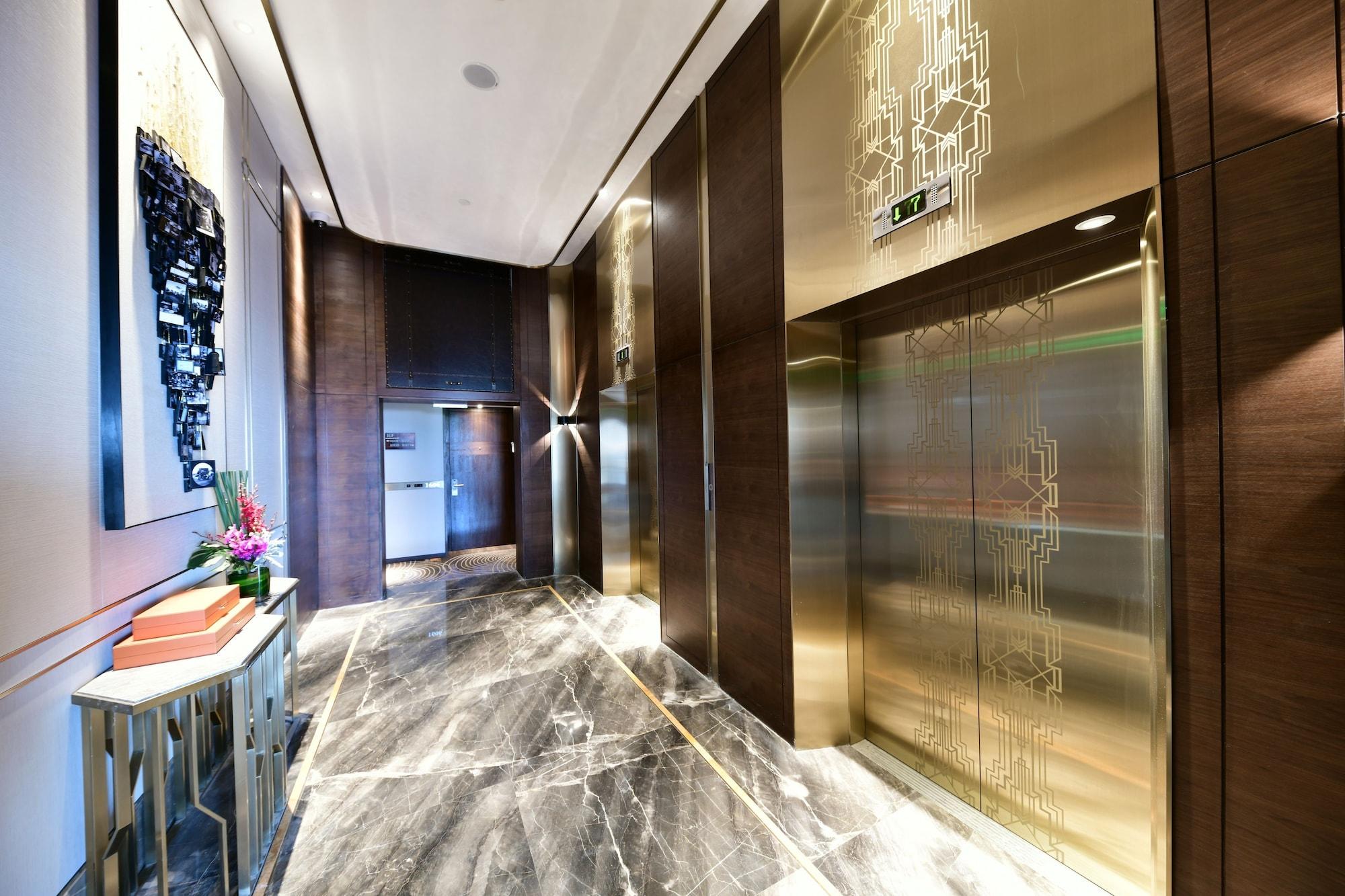 Howard Johnson Huaihai Hotel Shanghai Eksteriør bilde