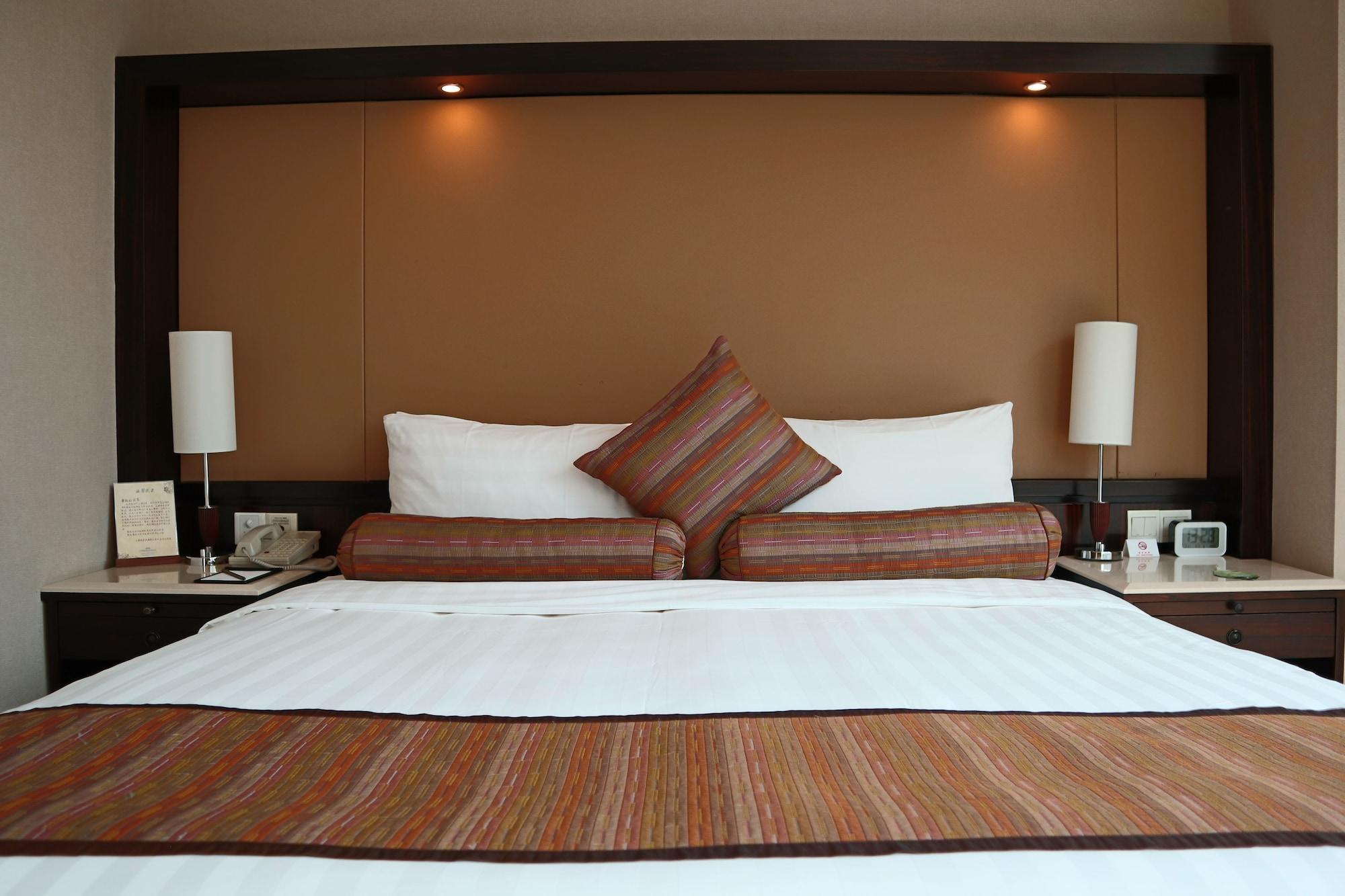 Howard Johnson Huaihai Hotel Shanghai Eksteriør bilde