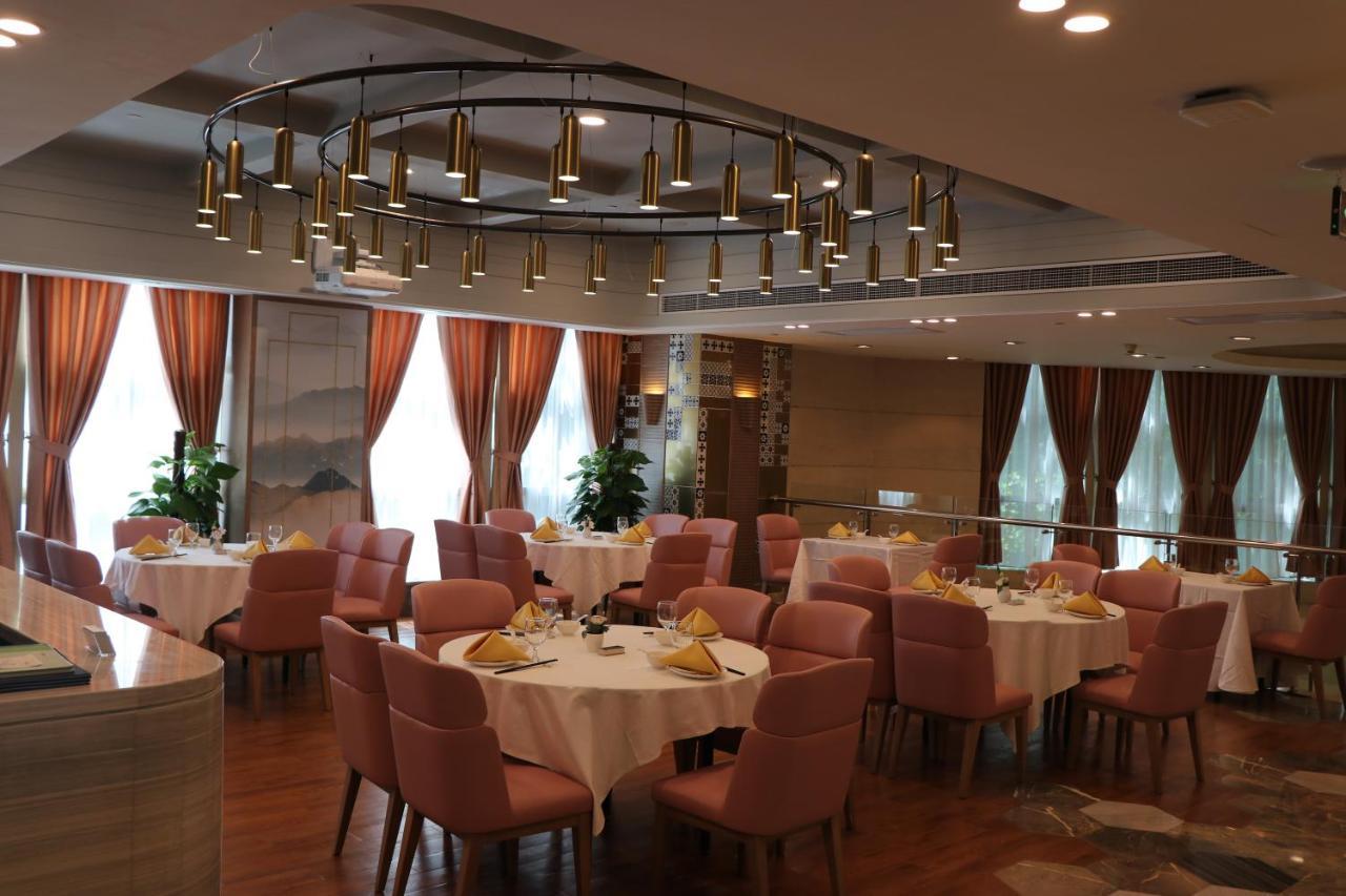 Howard Johnson Huaihai Hotel Shanghai Eksteriør bilde