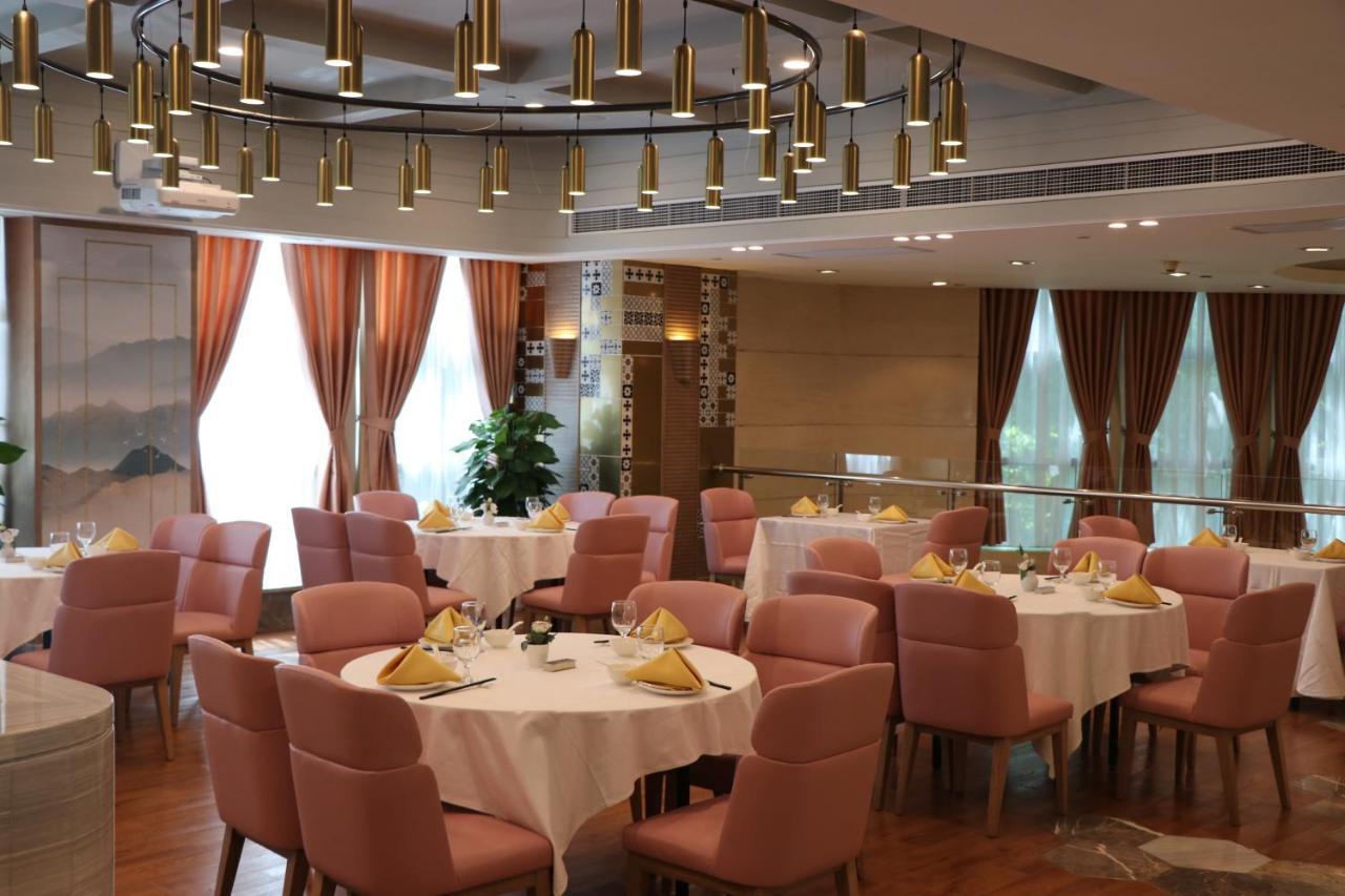 Howard Johnson Huaihai Hotel Shanghai Eksteriør bilde